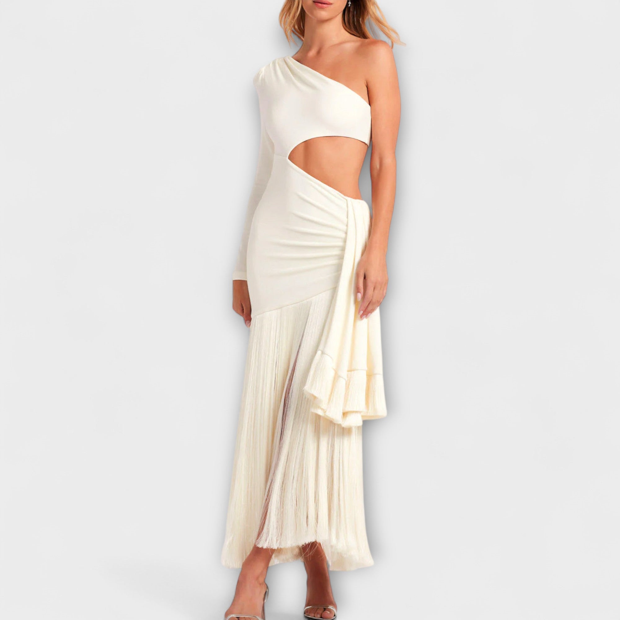 Maxi-robes charmantes avec découpes et franges