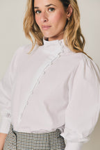 Chemise unie avec boutons recouverts blanc