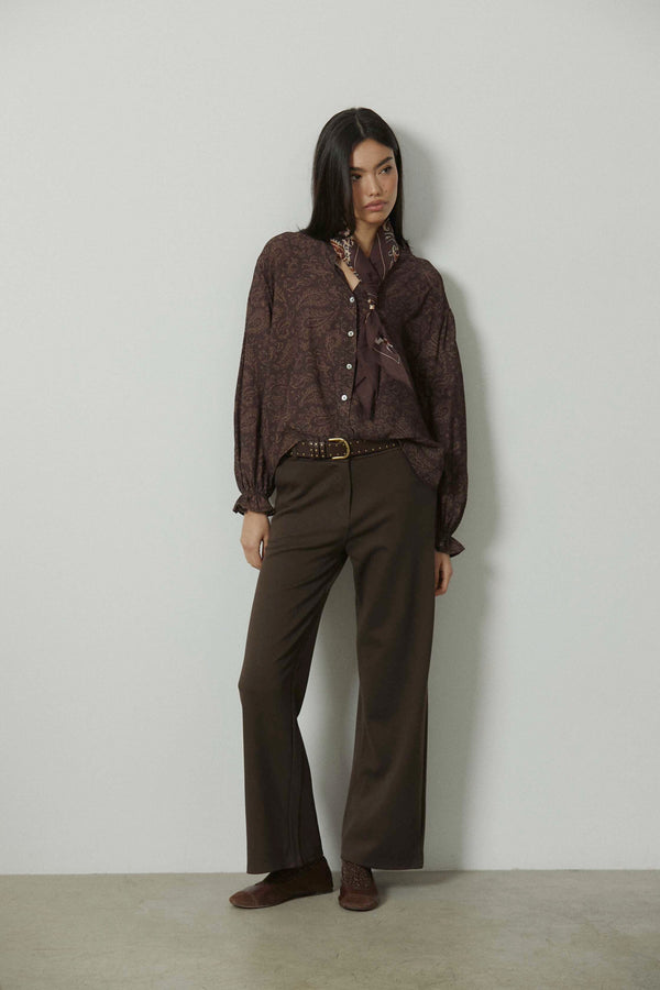 Chemise à col mao motif cachemire marron