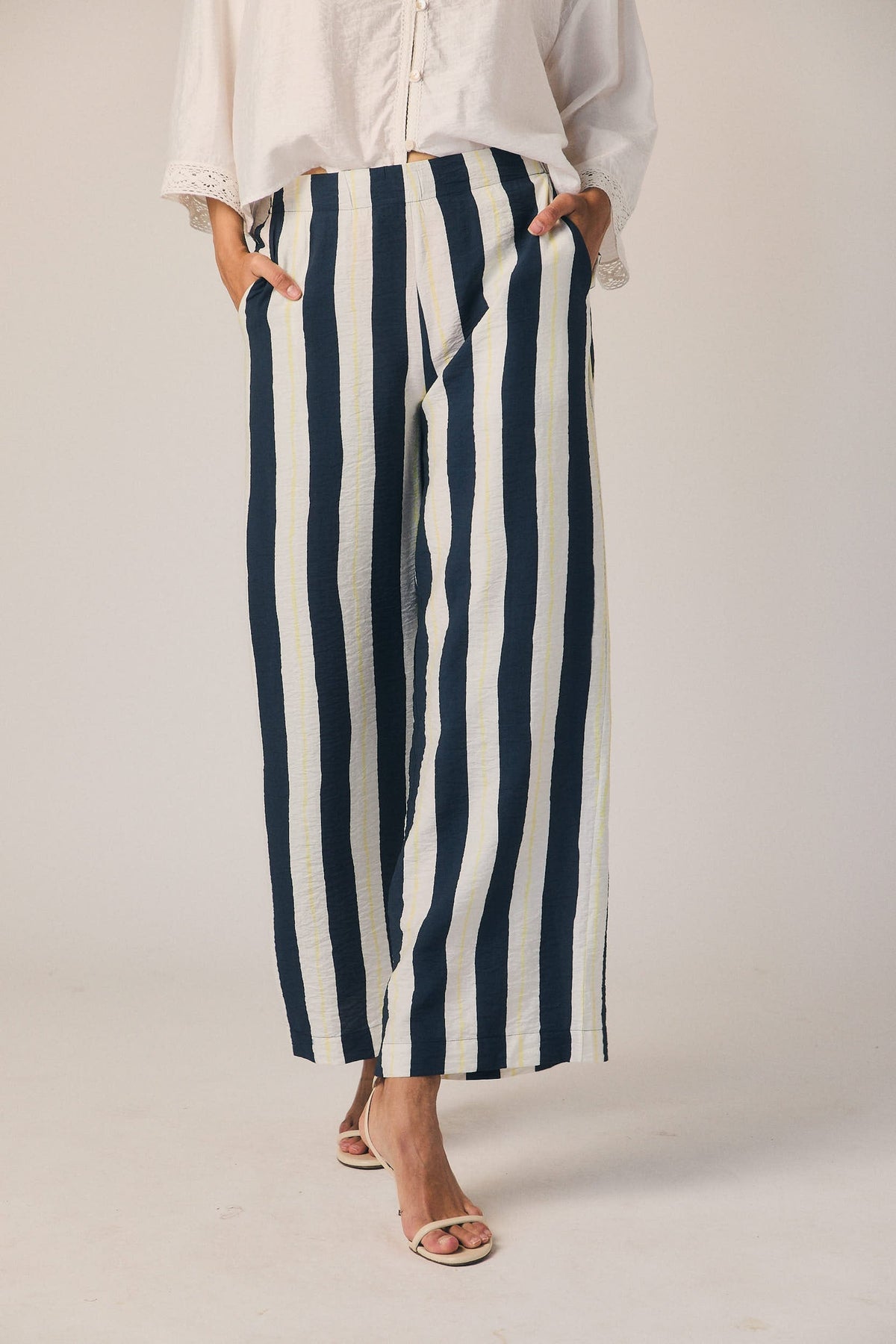 Pantalon fluide à rayures marinière