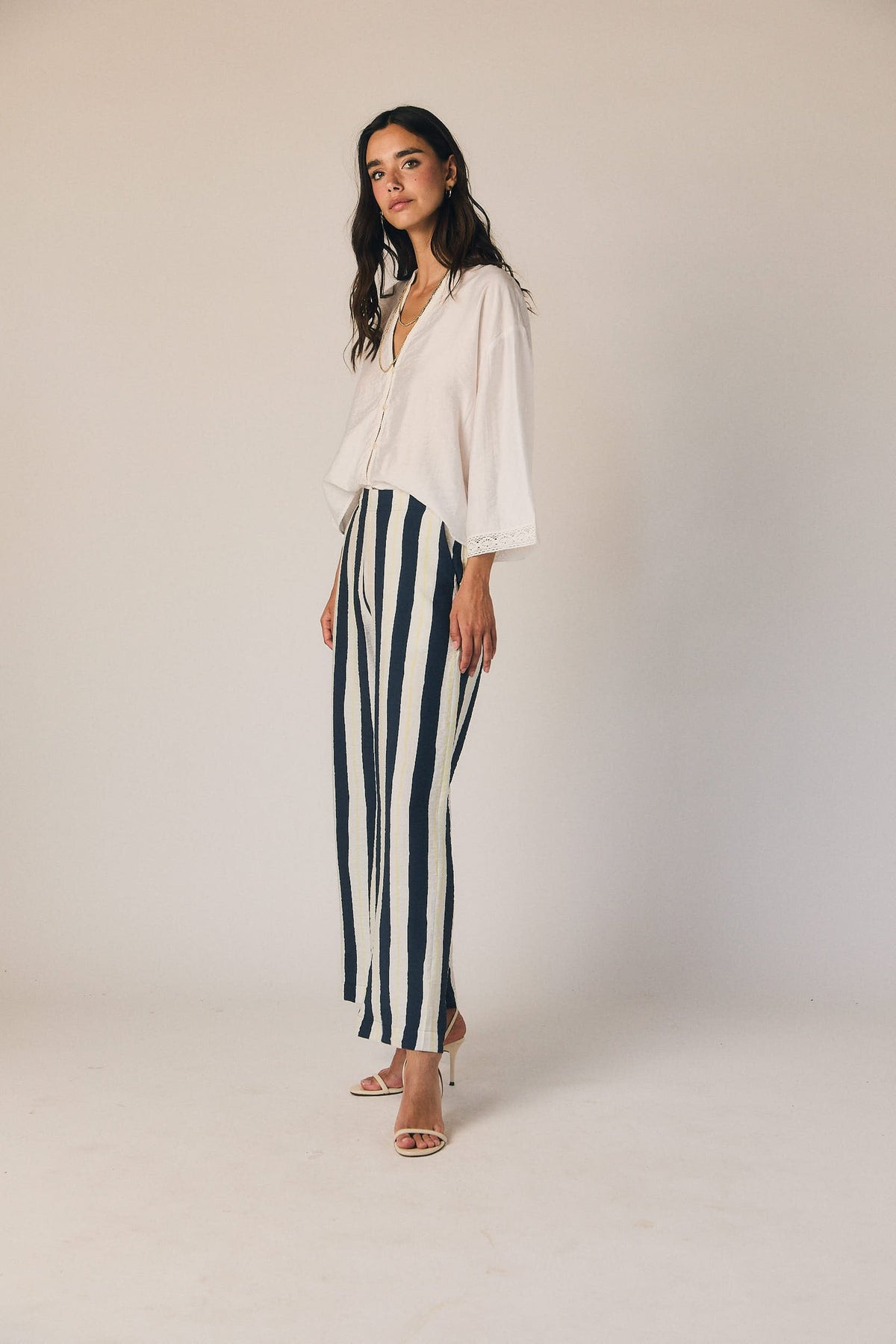 Pantalon fluide à rayures marinière
