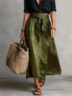 Ensemble deux pièces : top noir et jupe midi vert olive