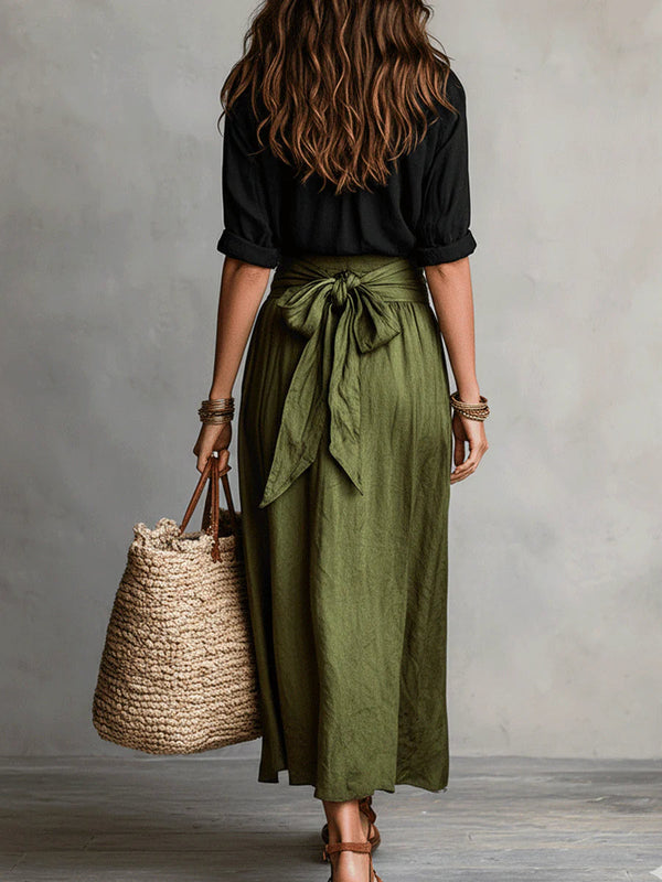 Ensemble deux pièces : top noir et jupe midi vert olive
