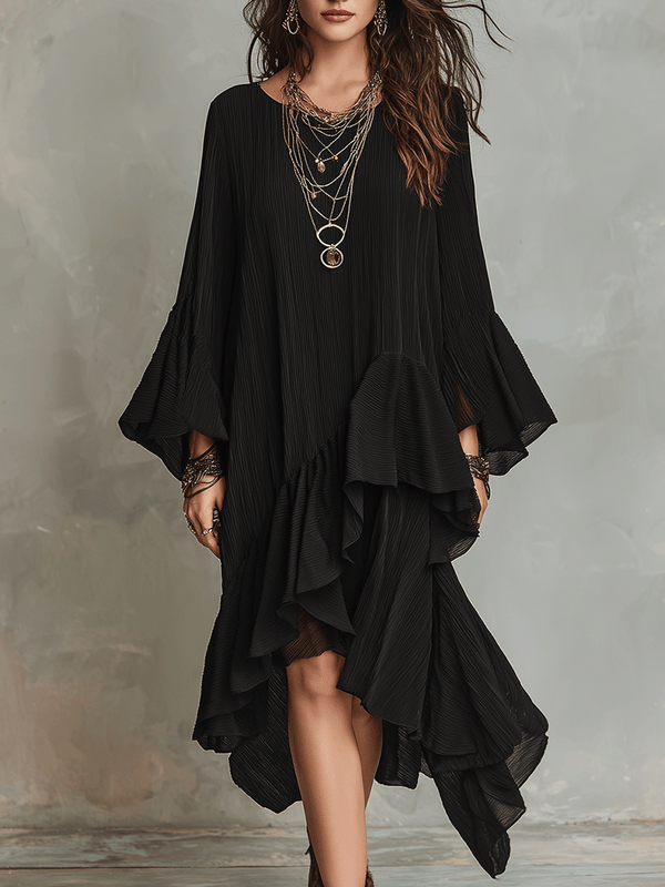 Élégante robe midi asymétrique bohème noire plissée
