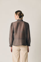 Blouse fine avec nœud marron